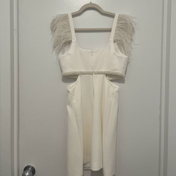 LIKELY Taliah mini Dress size 2 White Feather Trim - Picture 6 of 8